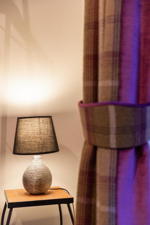 Two Bedroom Apartment Within Walking Distance To City Centre Edinburgh Bagian luar foto